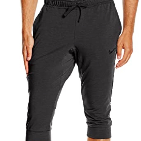 nike three quarter pants